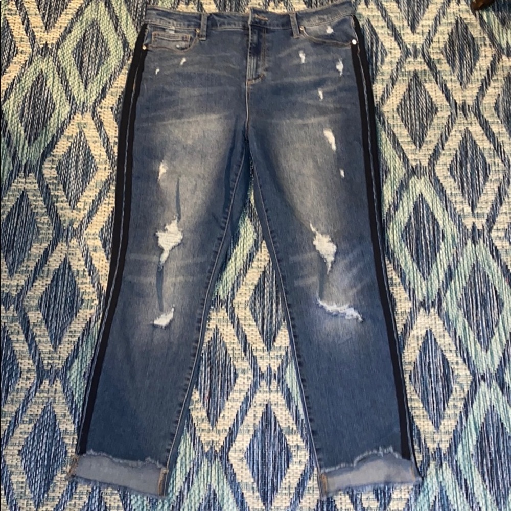 Light Blue With 2 Stripe Seams Distressed Denim